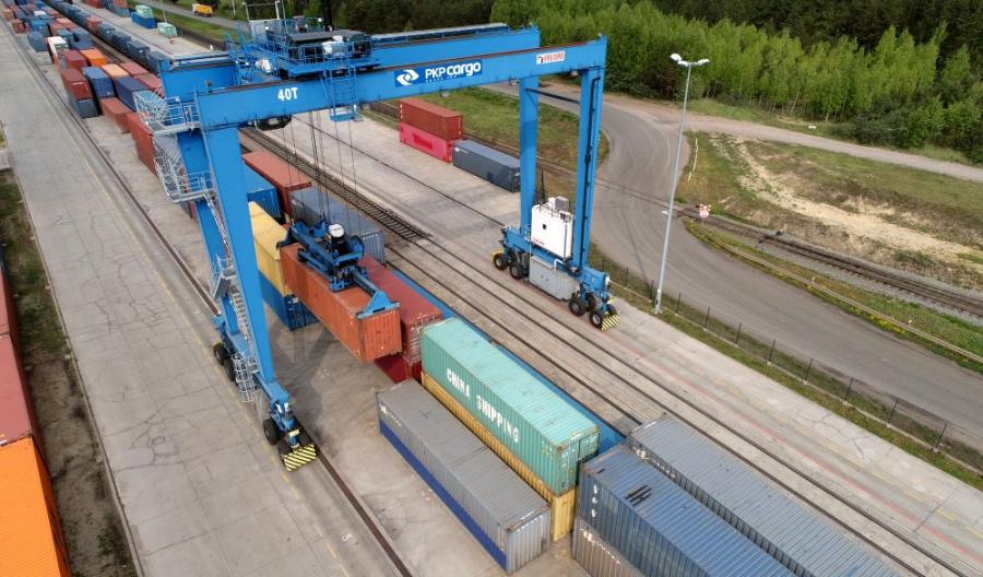 Umowa na budowę terminalu multimodalnego w Zduńskiej Woli – Karsznicach.