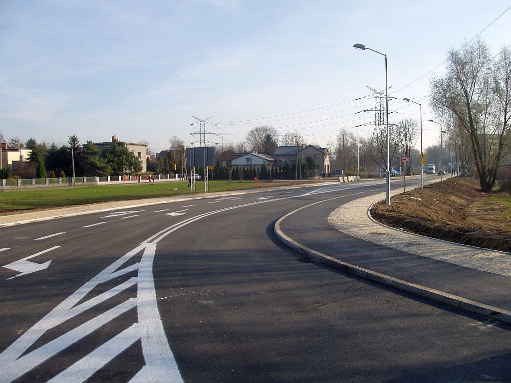 Grupa ZUE rozszerza działalność – zawiera umowę na utrzymanie dróg
