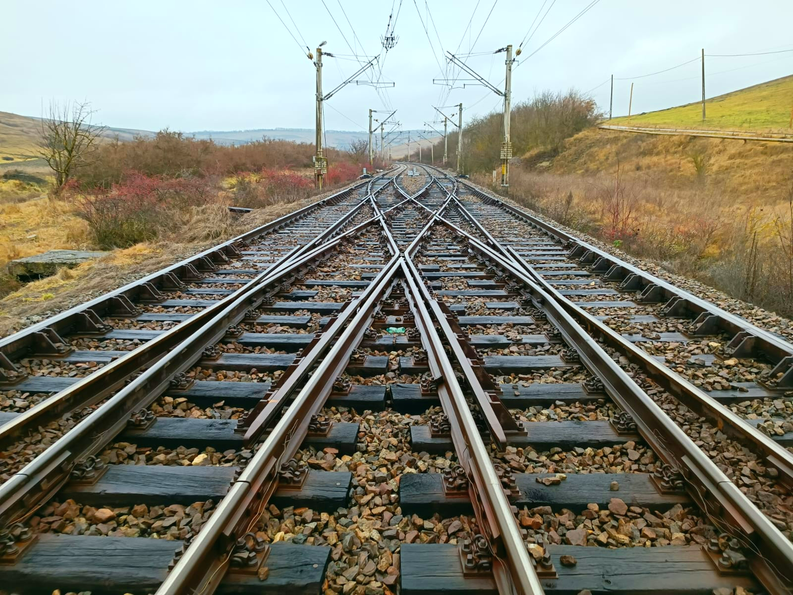 Usunięcie ograniczeń prędkości w celu przywrócenia parametrów technicznych nawierzchni torowej - SRCF CLUJ  - linia 328, 412, 300 (47 lotów)
