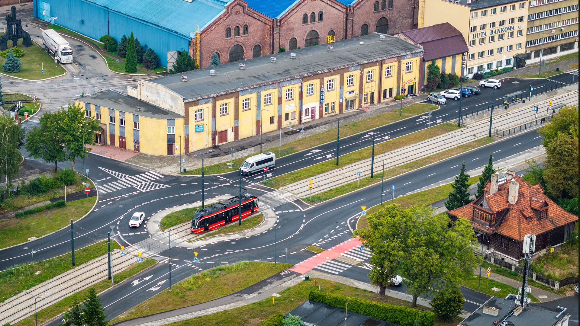 Budowa dróg rowerowych i przebudowa infrastruktury drogowej w ciągu ulic: Sobieskiego i Królowej Jadwigi (DW 910) w Dąbrowie Górniczej