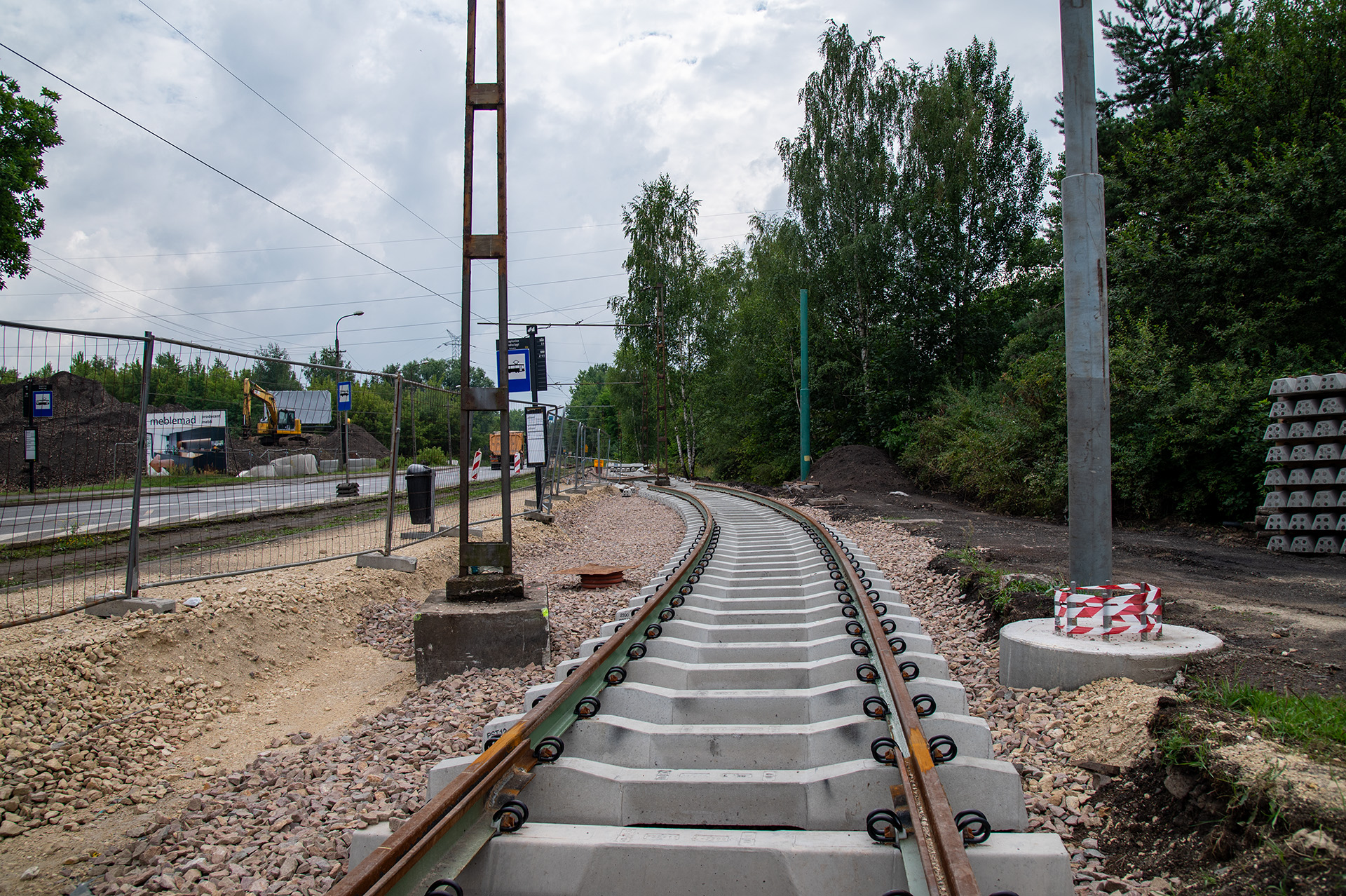 Przebudowa torowiska tramwajowego w ul. 1 Maja i ul. Obrońców Westerplatte w Katowicach” zadanie 8
