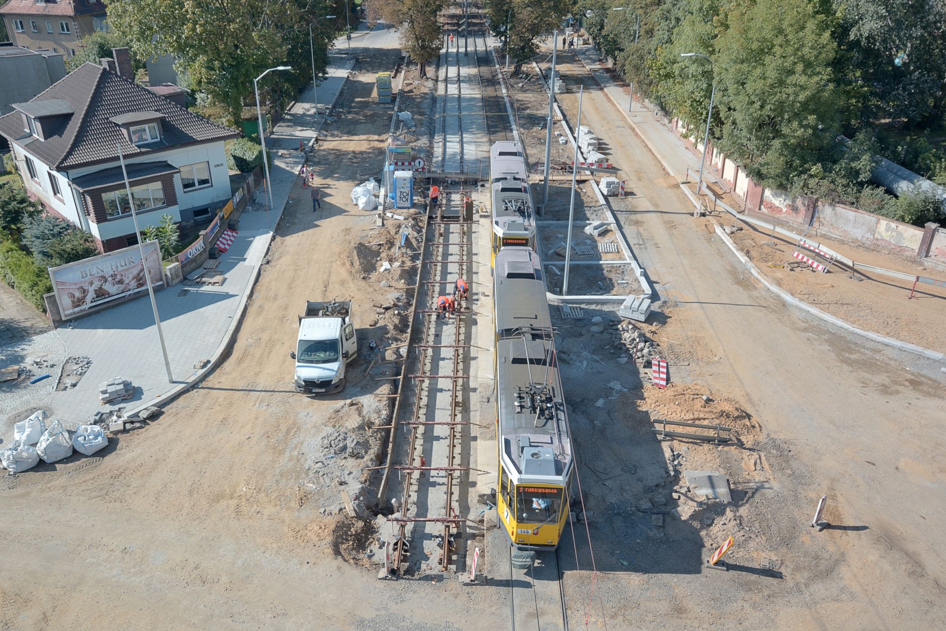 Przebudowa drogi oraz torowiska tramwajowego w ciągu ul. Mickiewicza na odcinku od ul. Brzozowskiego do ul. Somosierry w Szczecinie