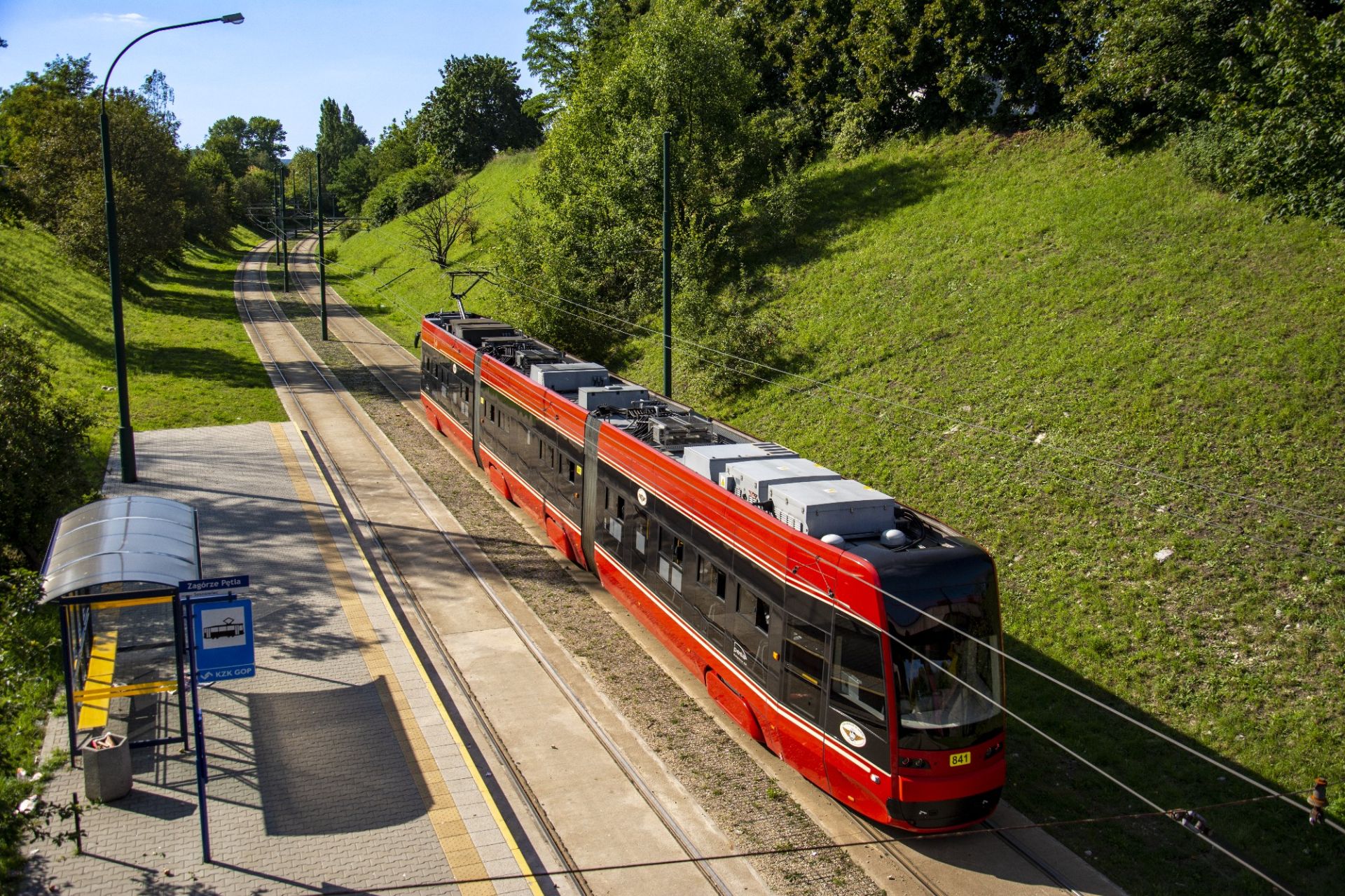 Modernizacja linii tramwajowej w Sosnowcu na ul. 3 Maja, od CWK do pętli Zagórze (zadanie nr 29). Modernizacja przejazdów: ul. 3 Maja, skrzyżowanie z ul. Parkową i ul. Mościckiego (zadanie nr 28).