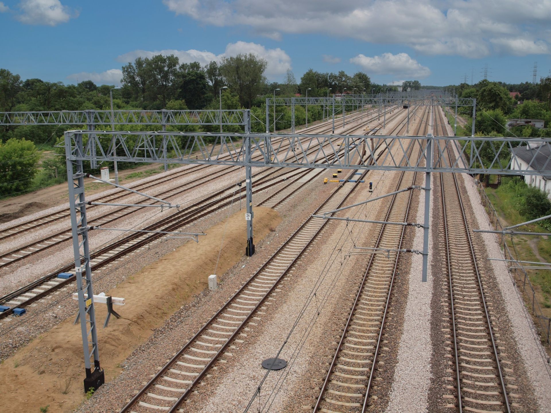 Realizacja robót budowlanych w obszarze LCS Nasielsk: LOT A – kompleksowa modernizacja stacji Legionowo, Nowy Dwór Mazowiecki, Modlin w ramach modernizacji linii kolejowej E-65, odcinek Warszawa – Gdynia, etap II”